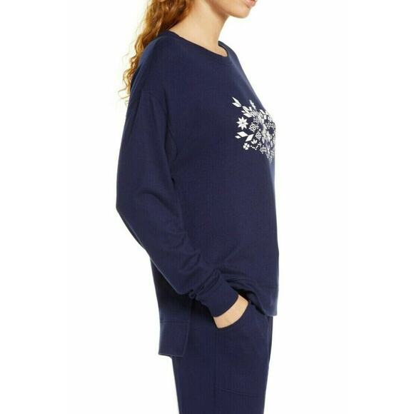 BP Women's Navy Snow Flakes Cozy Lounge Pullover Top Small - Picture 3 of 5
